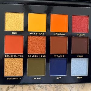 Ace Beaute Vegan Eyeshadow Pallet Vintage Dawn New in box